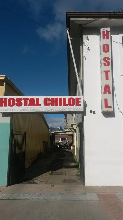 Hostal Chiloe Hostel Punta Arenas Exterior photo