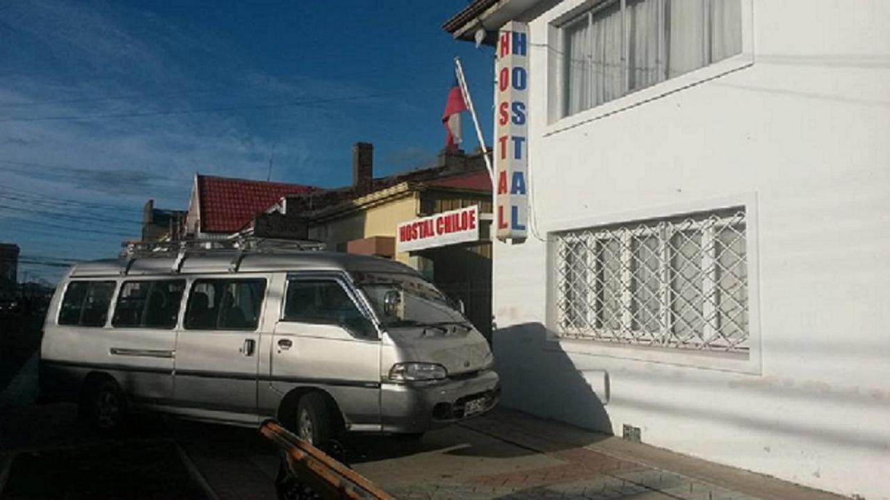 Hostal Chiloe Hostel Punta Arenas Exterior photo